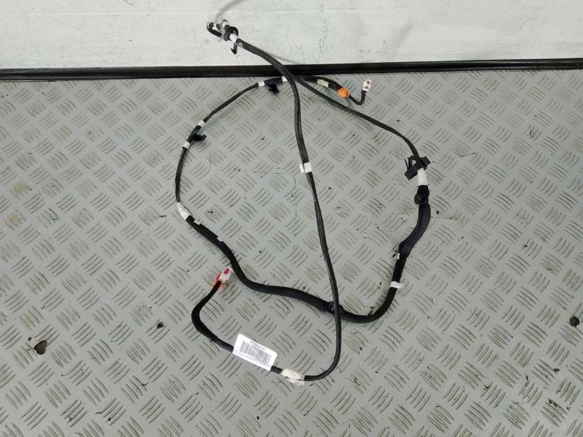 TOYOTA PROACE PEUGEOT PARTNER K9 2023 INSTALACJA PRZEWÓD ANTENY 9827030880