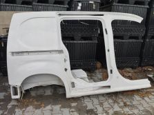 PEUGEOT PARTNER TOYOTA PROACE 2023 K9 IV BOK PRAWY BLOTNIK PAS TYLNY PROG