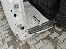 PEUGEOT PARTNER TOYOTA PROACE 2023 K9 IV BOK PRAWY BLOTNIK PAS TYLNY PROG