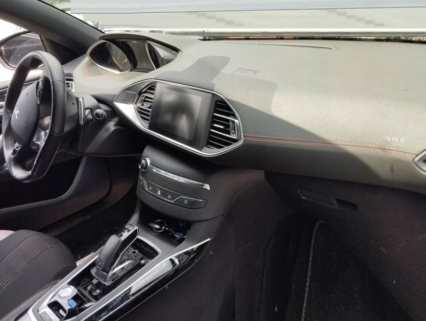 PEUGEOT 308 II T9 LIFT 2019 Gt LINE GT-LINE DESKA KONSOLA AIRBAG czerwona