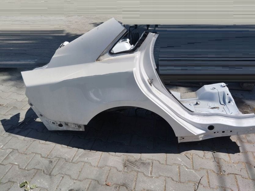 LINCOLN MKZ 2019 BLOTNIK TYL TYLNY PRAWY CWIARTKA PRAWA TYL TYLNA