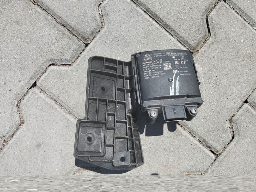 LINCOLN MKZ 2019 RADAR TYLNY LEWY HP5T-14D599-AF BLIND SENSOR