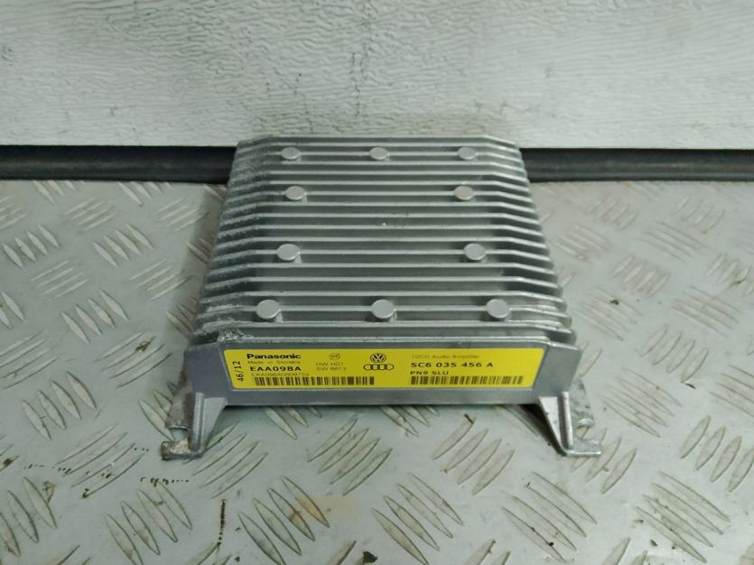 VW AUDI SKODA WZMACNIACZ RADIA 5C6035456A