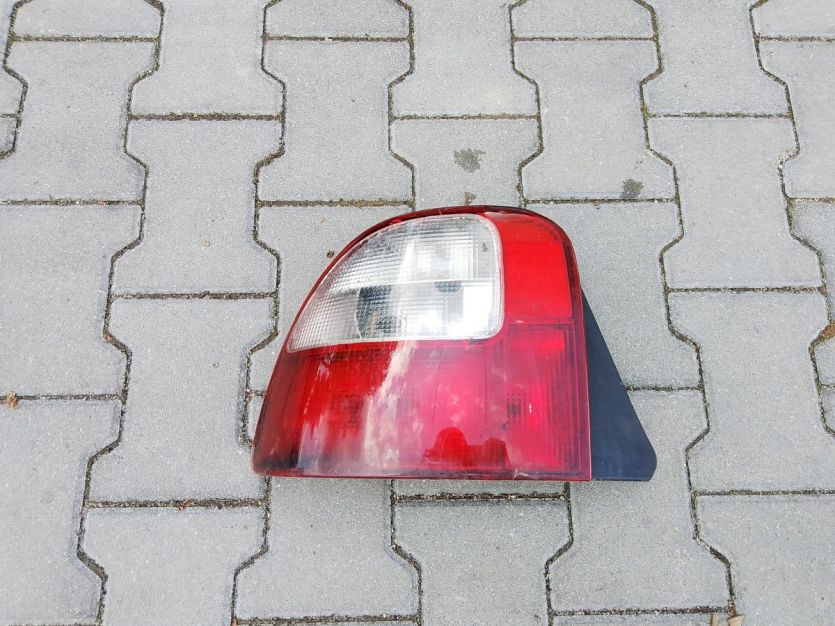 ROVER ZS 45 HB 2003 LAMPA LEWY TYŁ LEWA TYLNA