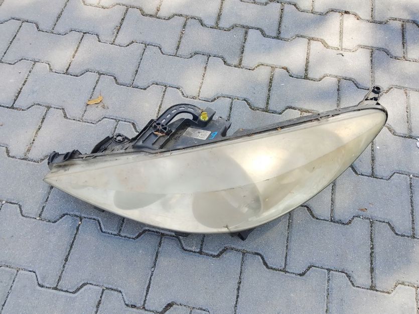 PEUGEOT 207 UK LAMPA LEWY PRZÓD LEWA PRZEDNIA 9680131780