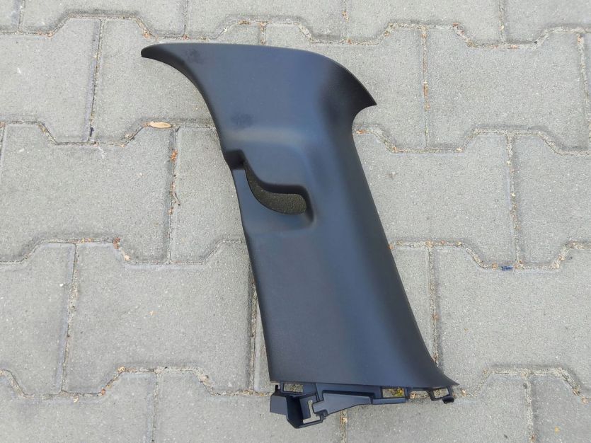 MAZDA CX90 CX-90 OSŁONA PLASTIK SŁUPKA PRAWY TYŁ KMV668250
