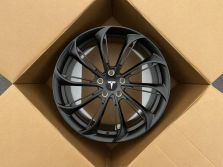 TESLA 3 Y S PLAID LINE SPORT DESIGN FELGI ALUMNIOWE 19 ET 35 8.5 5X114,3