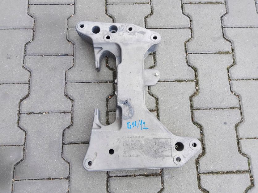 BMW 7 G11 G12 2018 ŁAPA MOCOWANIE SKRZYNI BIEGÓW 51384310