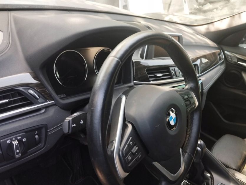 BMW X2 F39 2019 DESKA KONSOLA AIRBAG PASY NITKA SZARA BIAŁA
