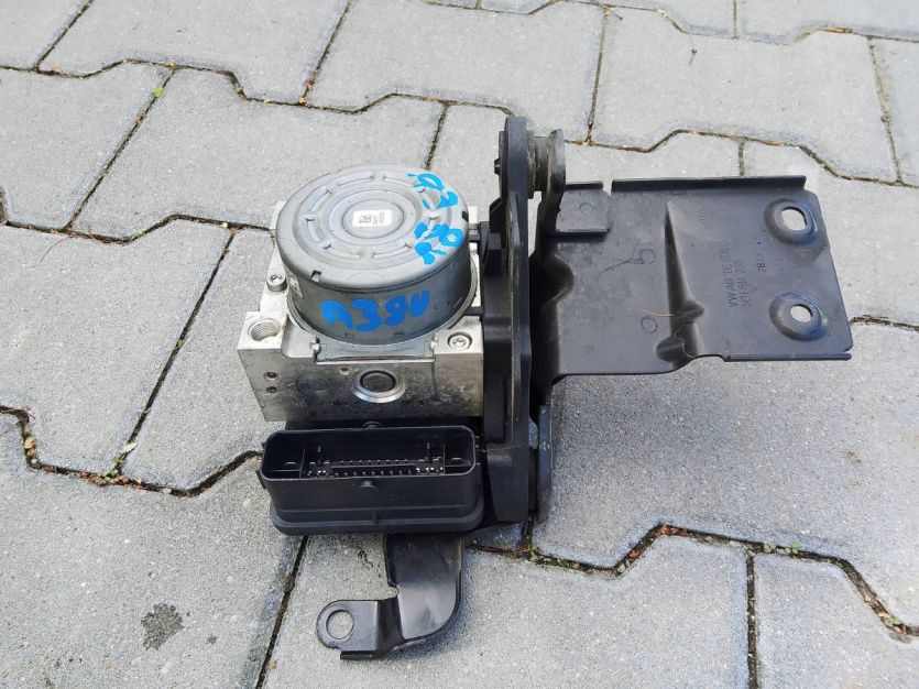AUDI A3 8V SPORTBACK 5D 2014 POMPA ABS 5Q0614517R
