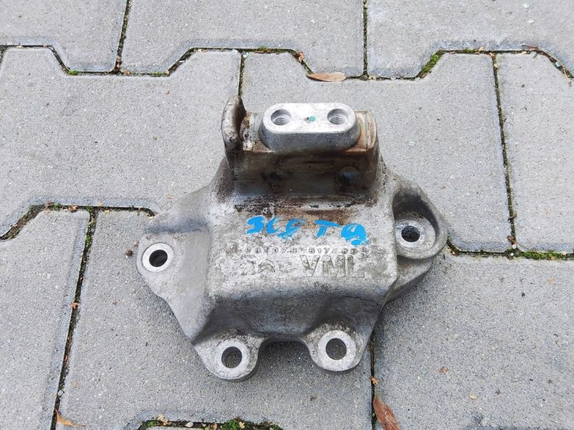 PEUGEOT 308 II SW KOMBI T9 LIFT 1.6HDI ŁAPA PODUSZKA SKRZYNI 9807981780
