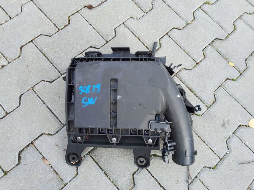 PEUGEOT 308 II SW KOMBI T9 LIFT 1.6HDI OBUDOWA FILTRA POWIETRZA 9806561080