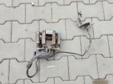 PEUGEOT 308 II T9 LIFT HB 2019 ZACISK LEWY TYŁ TYLNY 9819059480
