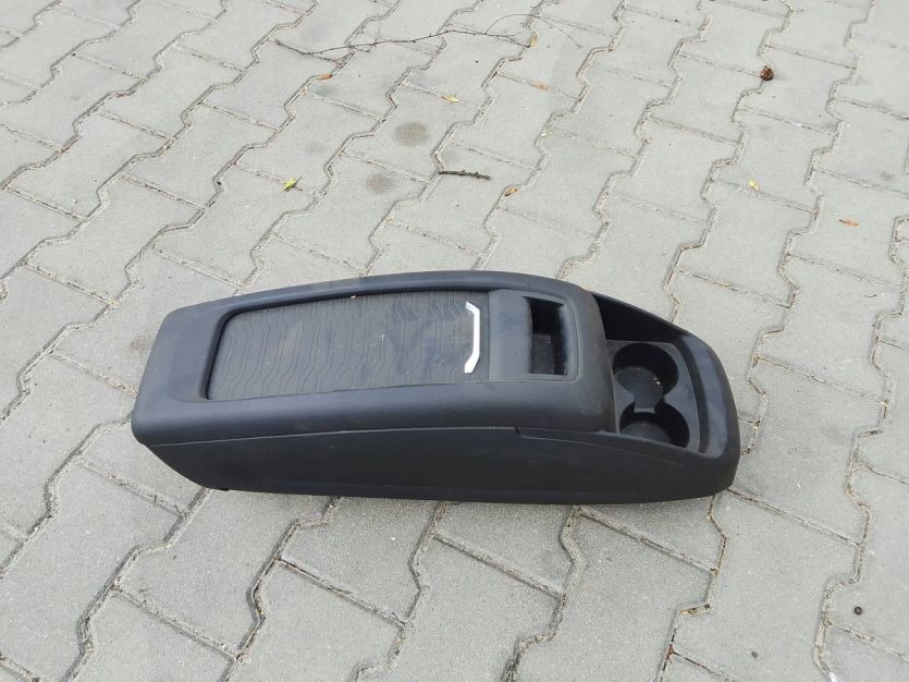 CITROEN C4 PICASSO II PODLOKIETNIK TUNEL ŚRODKOWY 9677314177