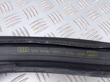 AUDI A3 8V SPORTBACK 5D 2014 LISTWA USZCZELKA SZYBY LEWY PRZÓD