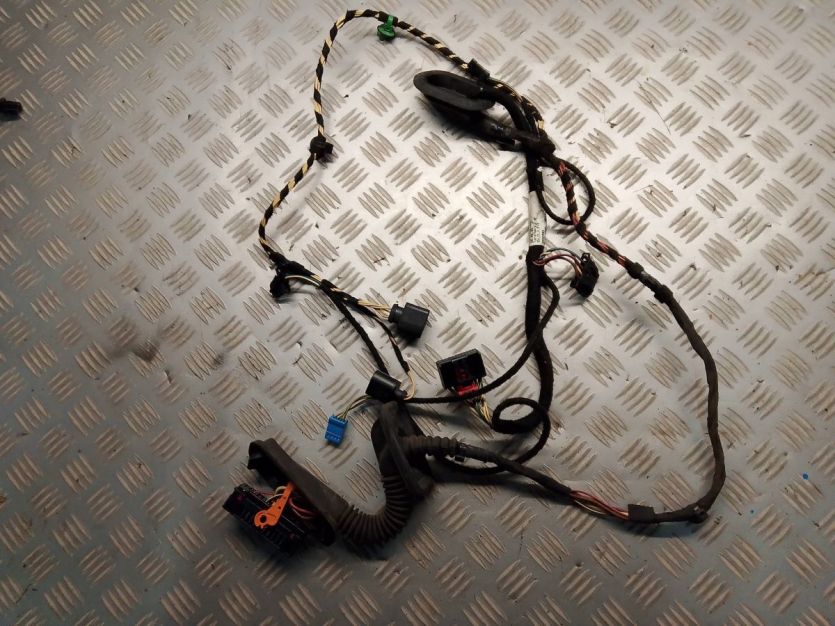 VW PASSAT CC 2010 WIĄZKA DRZWI PRAWY TYŁ