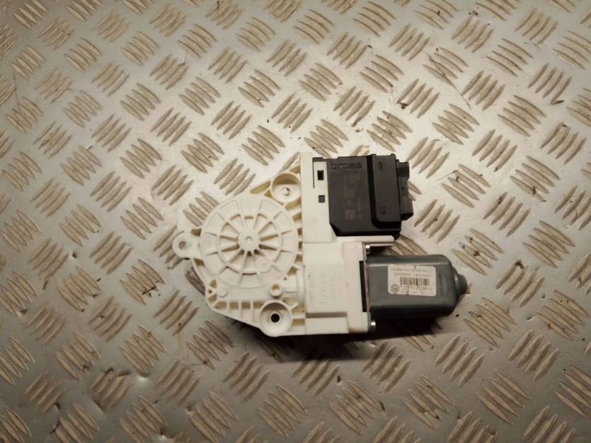 VW PASSAT CC 2010 SILNICZEK SZYBY PRAWY TYŁ 1K0959794Q