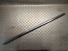 VW PASSAT CC 2010 LISTWA ZGARNIACZ DRZWI PRAWY TYŁ