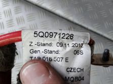 AUDI A3 8V SPORTBACK 5D 2014 KLEMA PLUSOWA 5Q0971228