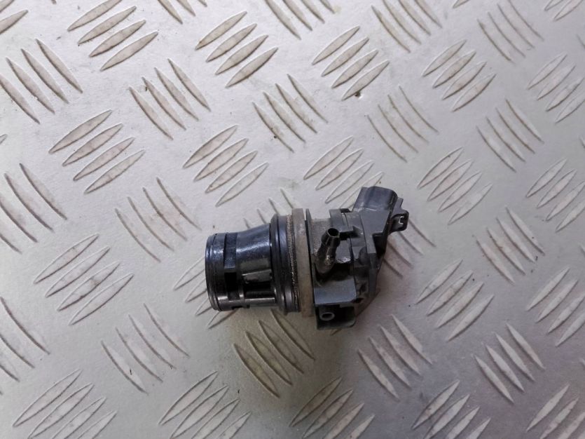 TOYOTA LAND CRUISER SILNICZEK POMPKA ZBIORNIKA SPRYSKIWACZY 85330-60160