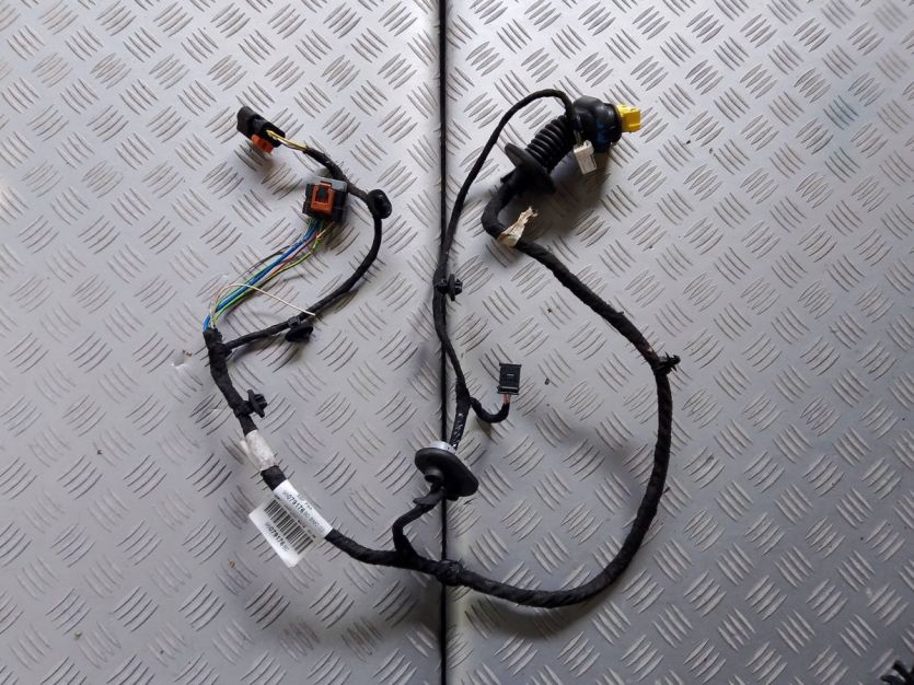 PEUGEOT 308 II SW KOMBI T9 LIFT WIĄZKA DRZWI PRAWY TYŁ 9807917680