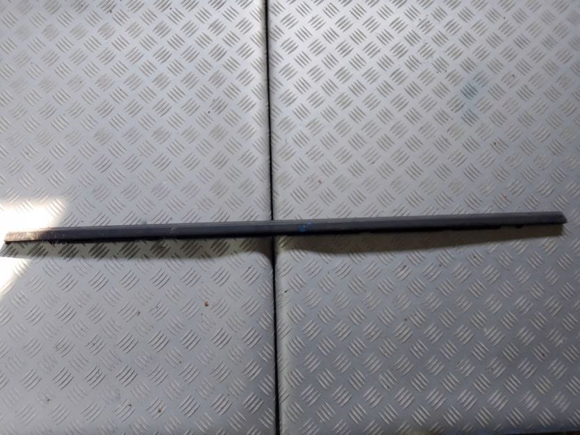 PEUGEOT 308 II SW KOMBI T9 LIFT LISTWA ZGARNIACZ LEWY TYŁ 9800407077