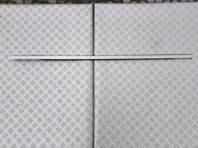 CITROEN C4 PICASSO II 2016 LISTWA ZGARNIACZ PRAWY TYŁ 9677094680