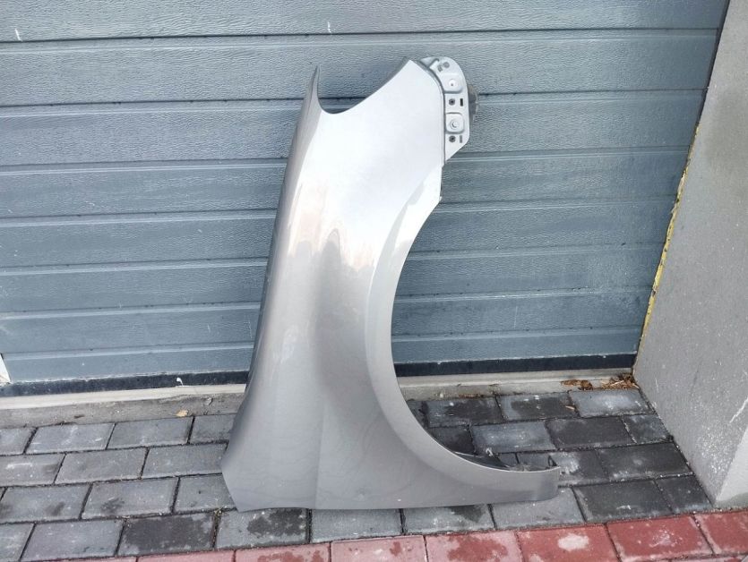 VW GOLF VI 6 GTI 2012 BLOTNIK PRAWY PRZOD PRZEDNI LA7T