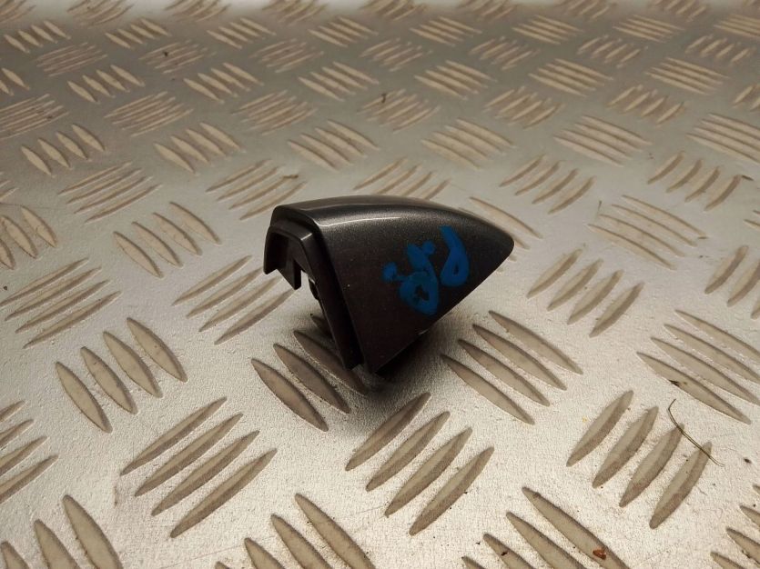 VW GOLF VI 6 GTI HB 5D 2012 ZAŚLEPKA KLAMKI DRZWI PRAWY PRZÓD