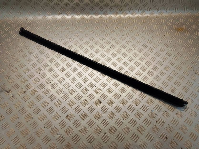 VW GOLF VI 6 GTI HB 5D 2012 USZCZELKA DRZWI LEWY PRZÓD 5K4837480C