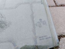 VW GOLF VI 6 GTI HB 5D 2012 SZYBA DRZWI LEWY TYŁ 5K6845025C