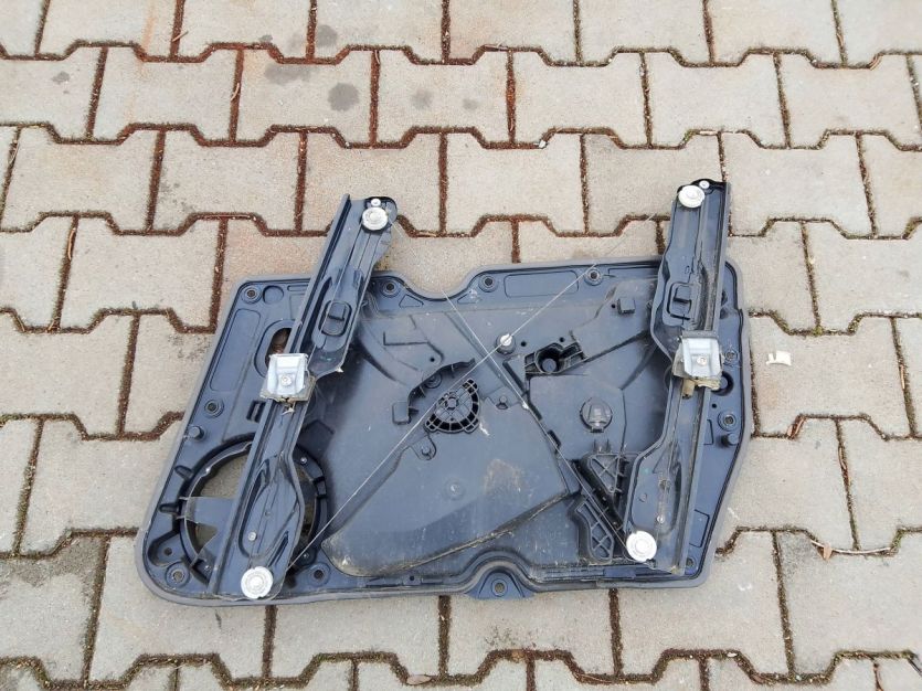 VW GOLF VI 6 GTI HB 5D 2012 PODNOŚNIK SZYBY LEWY PRZÓD 5K1837729T