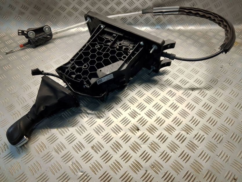 VW ATLAS CROSS 2021 DŹWIGNIA WYBIERAK BIEGÓW 3QF713025K