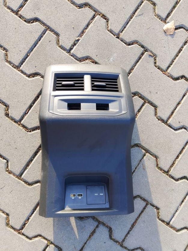 VW ATLAS CROSS 2021 KRATKA NAWIEWU TUNEL TYŁ 3CN863289