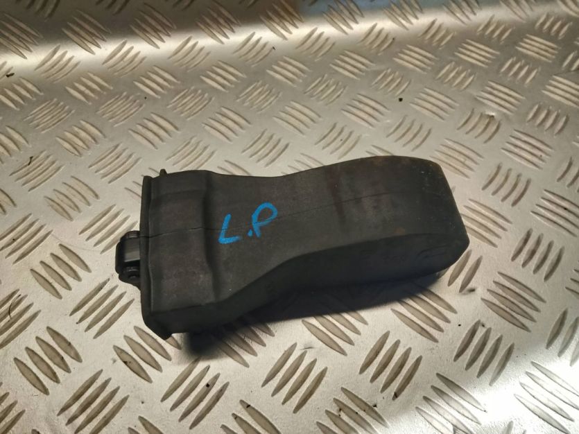 VW ATLAS CROSS 2021 OGRANICZNIK DRZWI LEWY PRZÓD