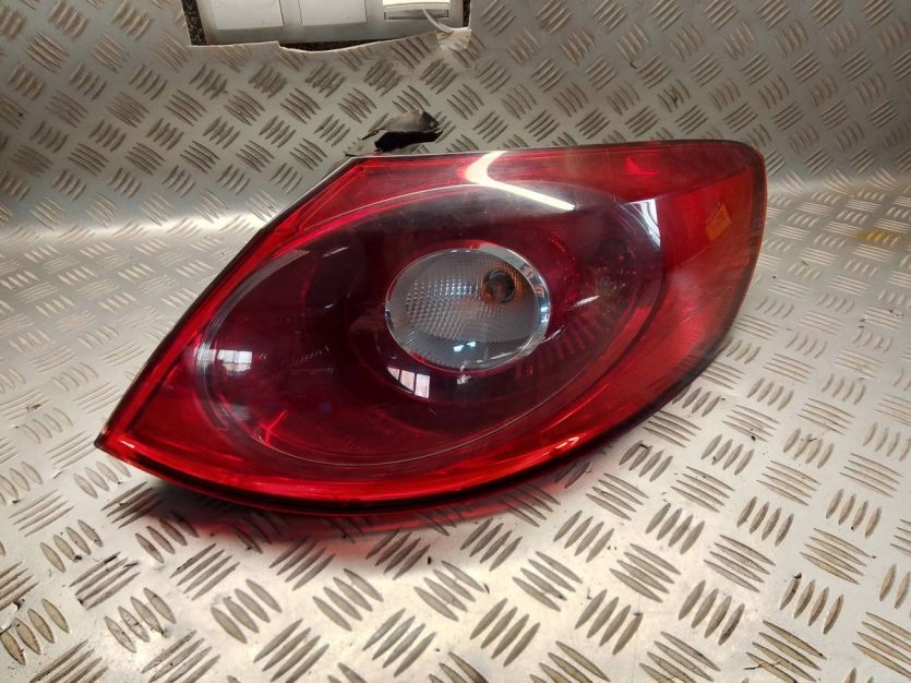 VW PASSAT CC 2010 LAMPA PRAWY TYŁ PRAWA TYLNA 3C8945096D