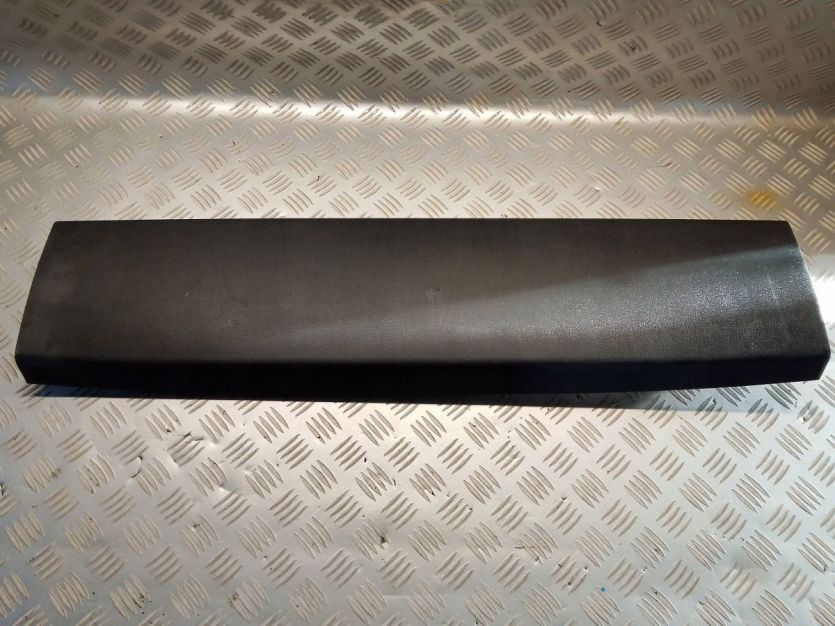 MAZDA CX90 CX-90 2024 OSŁONA PLASTIK KLAPY BAGAŻNIKA KMV6-68930