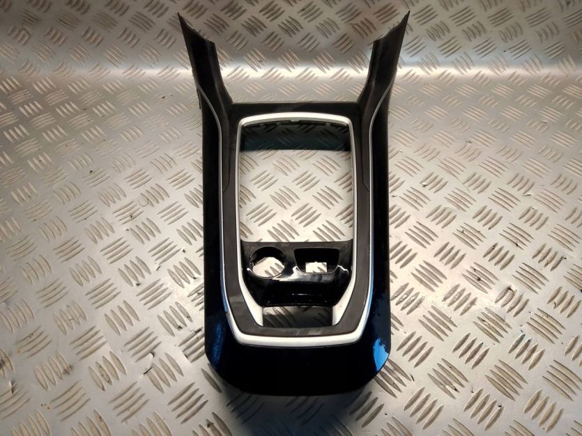 PEUGEOT 308 II T9 LIFT HB 2019 DEKOR TUNELU ŚRODKOWEGO 1622358XZD
