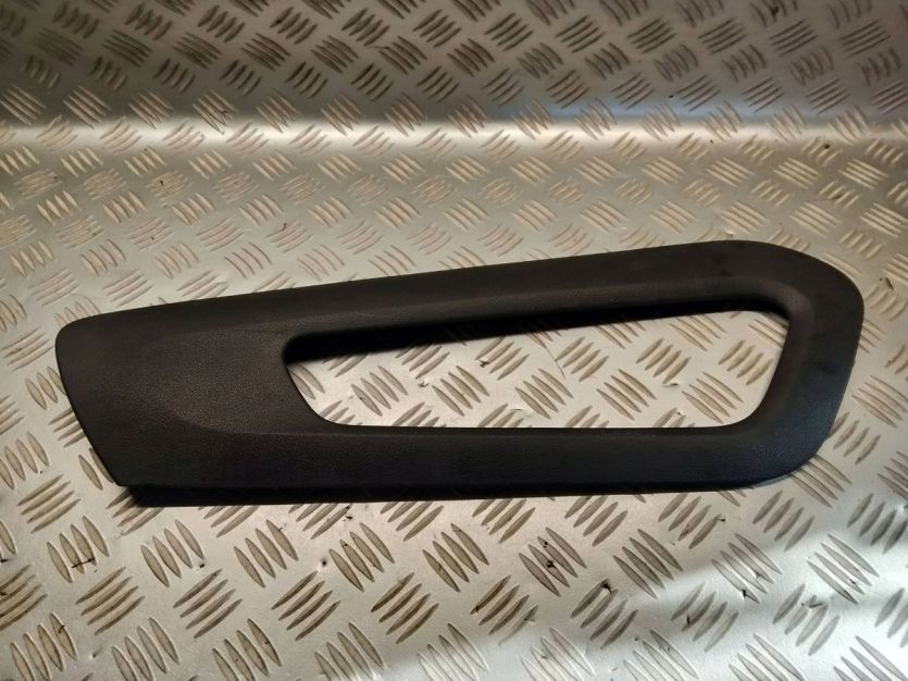 TOYOTA PROACE PEUGEOT PARTNER K9 2023 OSŁONA KLAMKI DRZWI LEWY PRZÓD