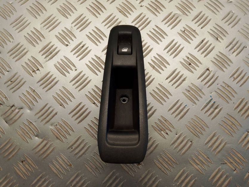 PEUGEOT 308 II T9 LIFT HB 2019 PRZEŁACZNIK SZYB PRAWY TYŁ 96762292ZD