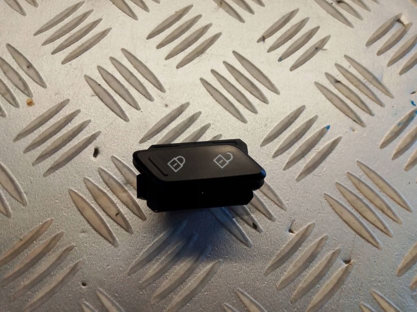 MAZDA CX90 CX-90 2024 PRZYCISK BLOKOWANIA DRZWI LEWY PRZÓD VA5466660