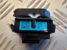 MAZDA CX90 CX-90 2024 PRZYCISK BLOKOWANIA DRZWI PRAWY PRZÓD VA5566660