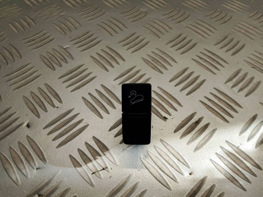 MAZDA CX90 CX-90 2024 PRZYCISK PRZEŁĄCZNIK ZJAZDU KAAA66160