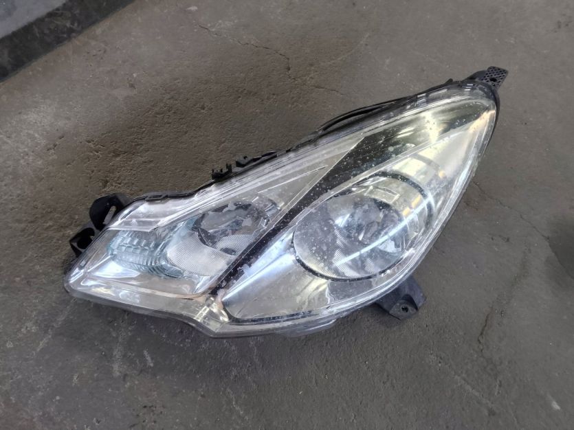 CITROEN C3 II DS3 LAMPA LEWY PRZÓD LEWA PRZEDNIA 9677038280