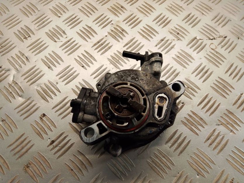 PEUGEOT 308 T9 II 2018 1.6 HDI POMPA VACUM 9804021880