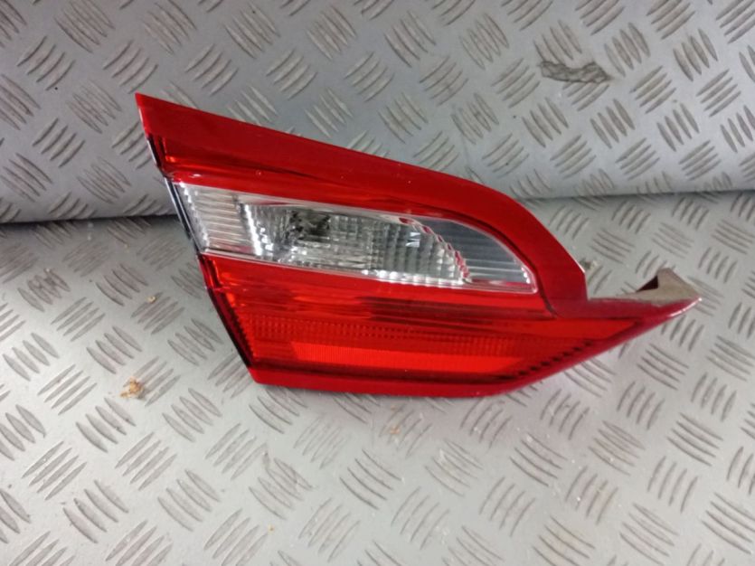 FORD FIESTA 2019 MK8 1.0 LAMPA LEWY TYŁ W KLAPE H1BB-13A603-AH