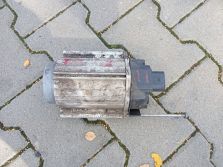 VW GOLF VI AUDI A3 8P SILNICZEK MAGLOWNICY PRZEKŁADNI 1K0909144P