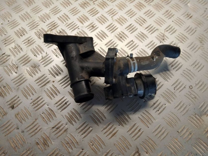 RENAULT TALISMAN 1.6 DCI OBUDOWA TERMOSTATU 110600686R