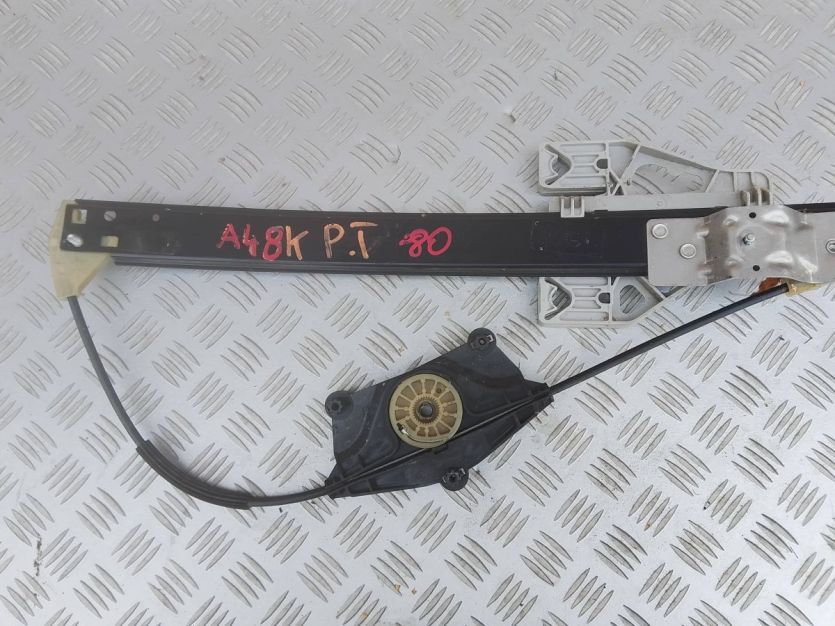 AUDI A4 8K PODNOŚNIK MECHANIZM SZYBY PRAWY TYŁ PRAWY TYLNY