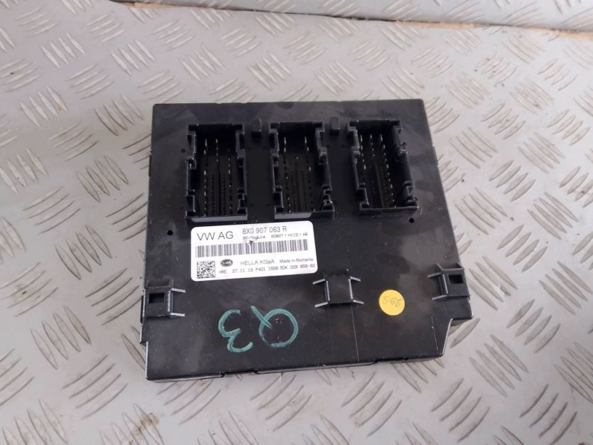 AUDI Q3 2.0TFSI MODUŁ STEROWNIK BCM 8X0907063R
